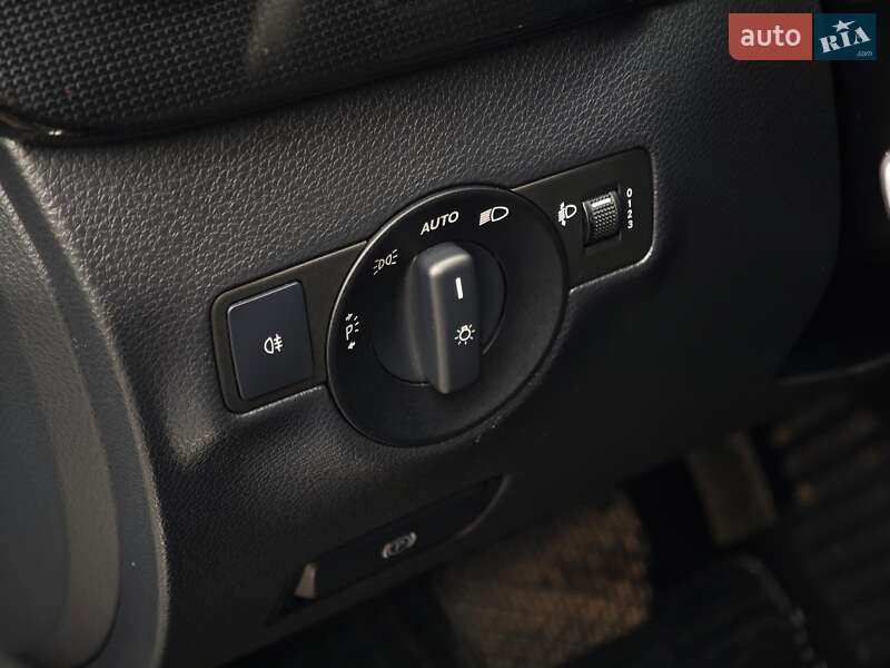 Хэтчбек Mercedes-Benz B-Class 2017 в Харькове фото 23 Хэтчбек Mercedes-Benz B-Class 2017 в Харькове