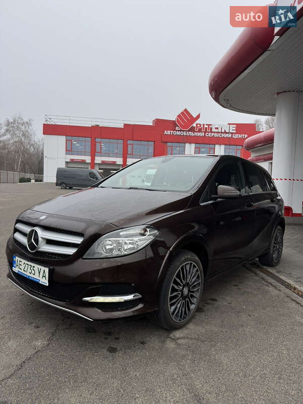 Хетчбек Mercedes-Benz B-Class 2015 в Дніпрі фото 4 Хетчбек Mercedes-Benz B-Class 2015 в Дніпрі