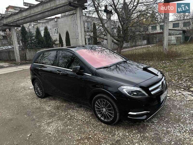 Хэтчбек Mercedes-Benz B-Class 2015 в Тернополе фото Хэтчбек Mercedes-Benz B-Class 2015 в Тернополе