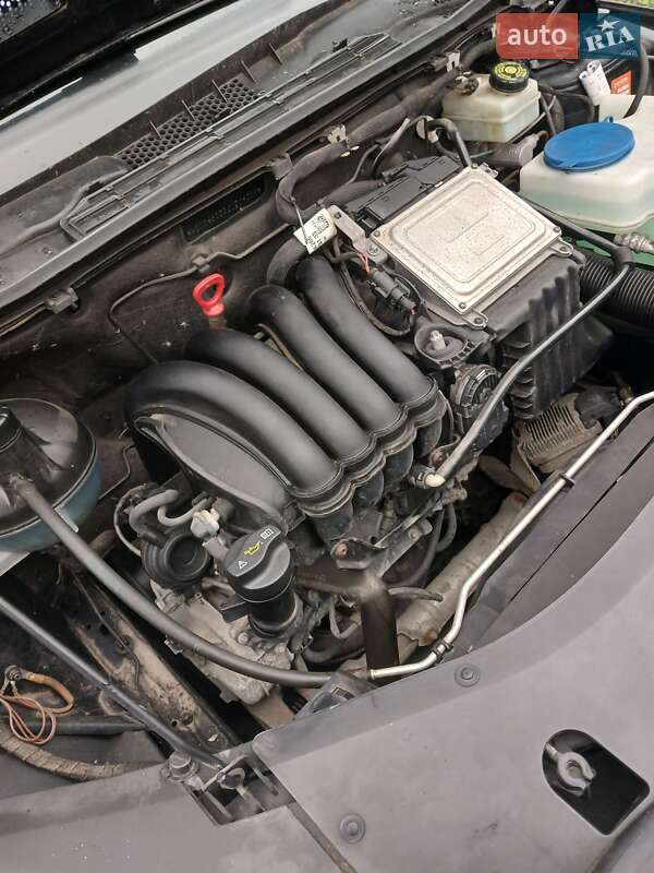 Хэтчбек Mercedes-Benz B-Class 2011 в Обухове фото 10 Хэтчбек Mercedes-Benz B-Class 2011 в Обухове