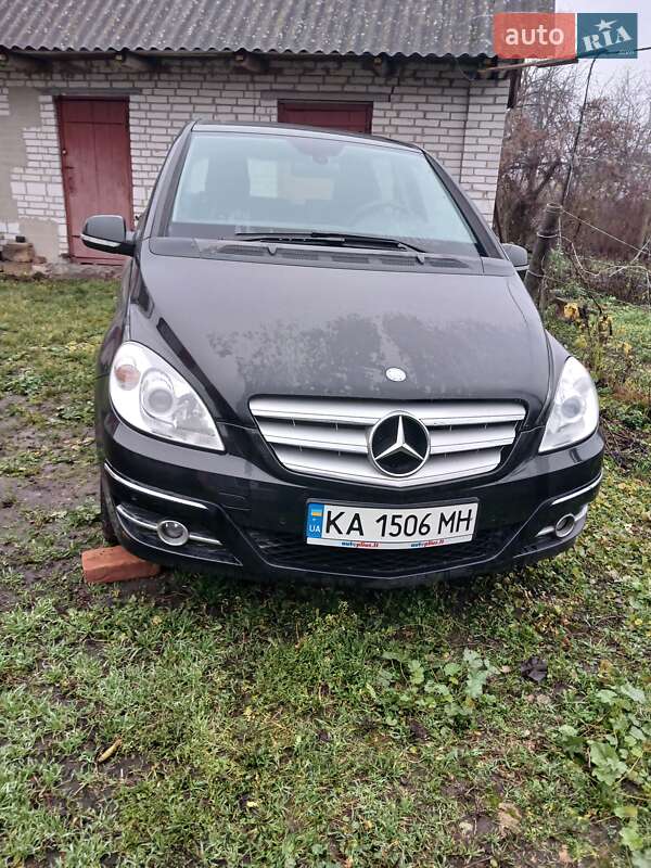 Хэтчбек Mercedes-Benz B-Class 2011 в Обухове фото 19 Хэтчбек Mercedes-Benz B-Class 2011 в Обухове