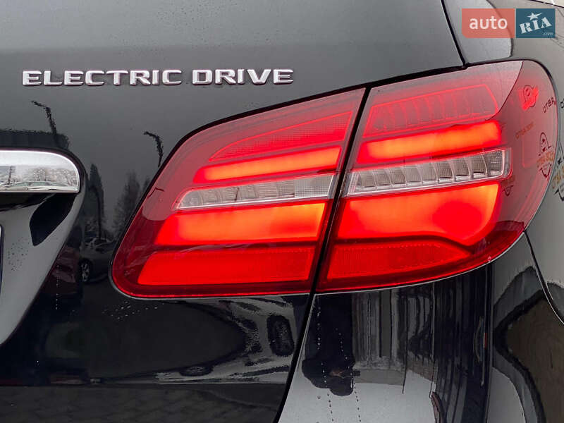 Хетчбек Mercedes-Benz B-Class 2016 в Рівному фото 33 Хетчбек Mercedes-Benz B-Class 2016 в Рівному