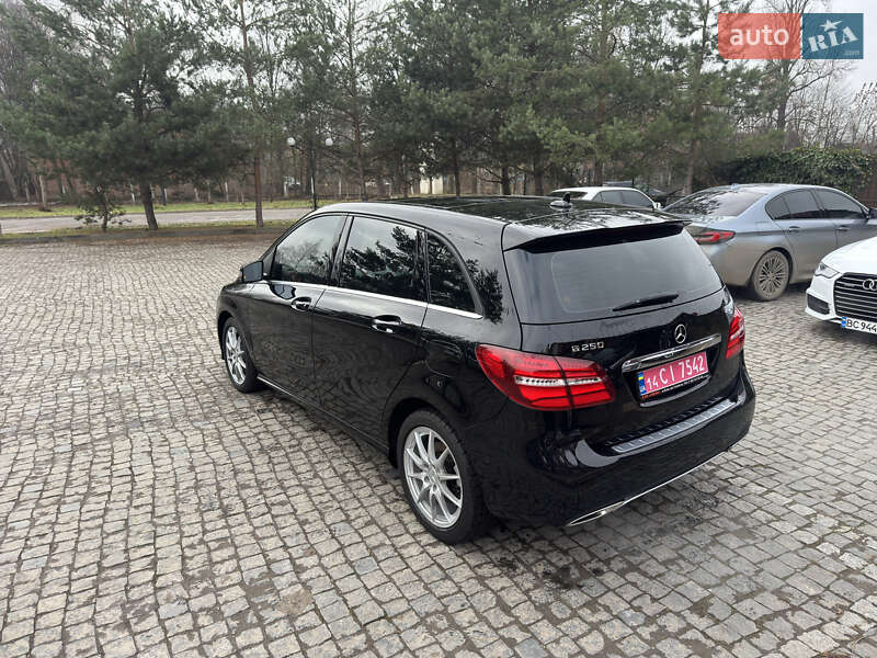 Хетчбек Mercedes-Benz B-Class 2018 в Львові фото 10 Хетчбек Mercedes-Benz B-Class 2018 в Львові