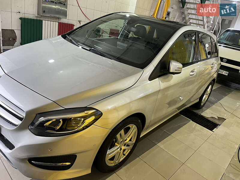 Хетчбек Mercedes-Benz B-Class 2015 в Одесі фото 9 Хетчбек Mercedes-Benz B-Class 2015 в Одесі