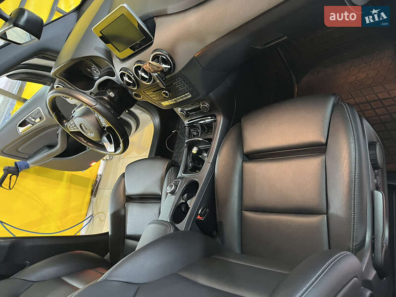 Хетчбек Mercedes-Benz B-Class 2015 в Одесі фото 12 Хетчбек Mercedes-Benz B-Class 2015 в Одесі