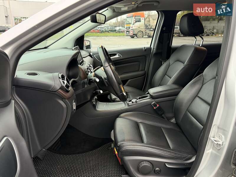 Хэтчбек Mercedes-Benz B-Class 2016 в Виннице фото 14 Хэтчбек Mercedes-Benz B-Class 2016 в Виннице