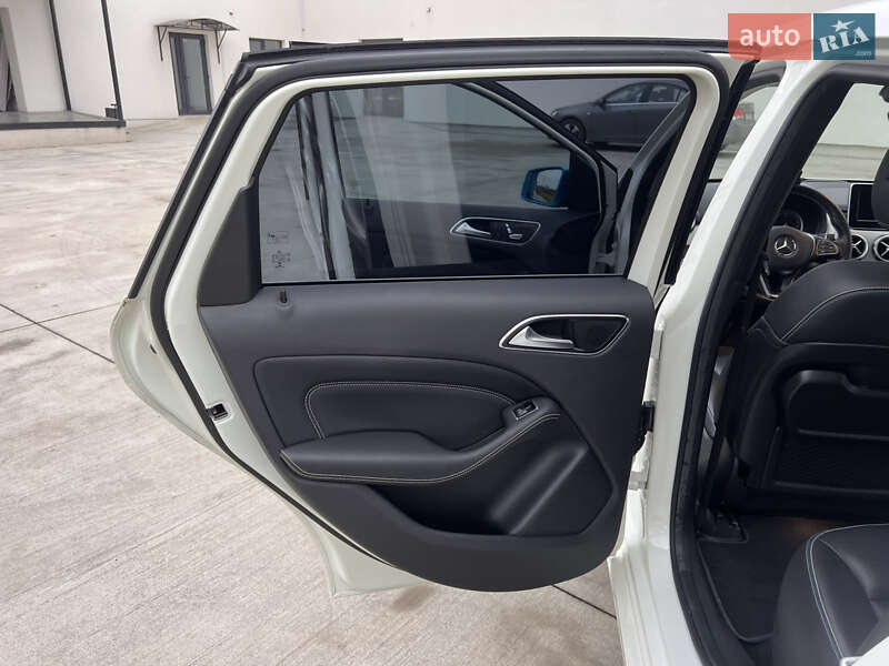 Хэтчбек Mercedes-Benz B-Class 2015 в Луцке фото 13 Хэтчбек Mercedes-Benz B-Class 2015 в Луцке