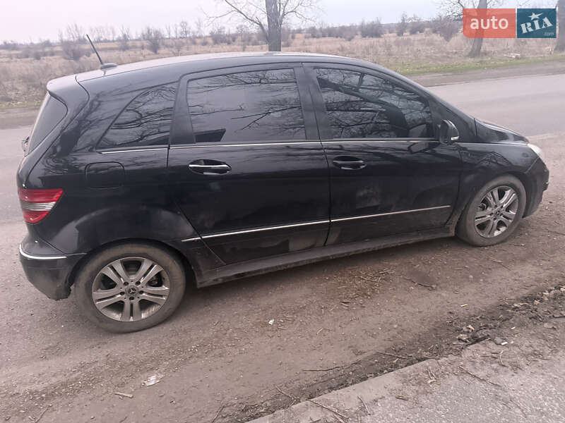 Хетчбек Mercedes-Benz B-Class 2010 в Павлограді фото 2 Хетчбек Mercedes-Benz B-Class 2010 в Павлограді