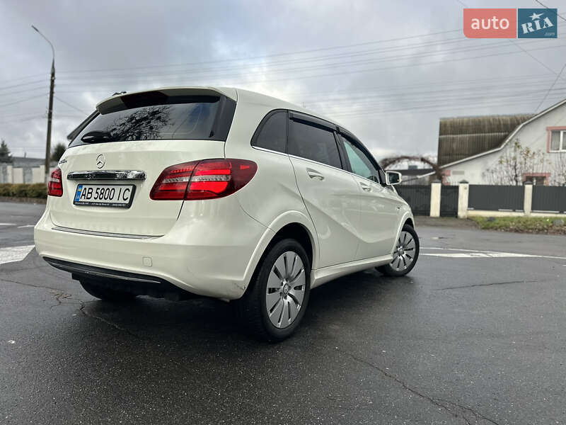 Хэтчбек Mercedes-Benz B-Class 2017 в Виннице