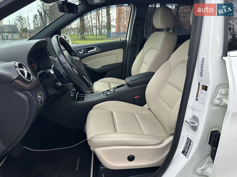 Хэтчбек Mercedes-Benz B-Class 2017 в Виннице