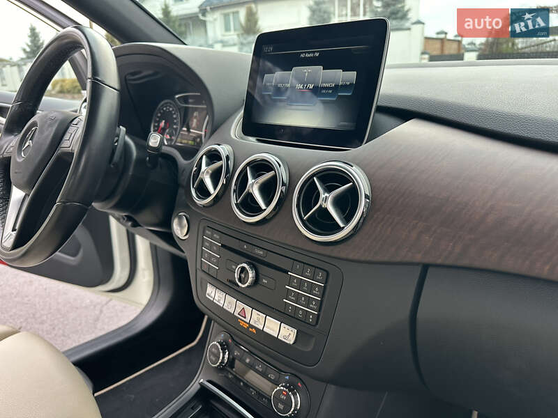 Хэтчбек Mercedes-Benz B-Class 2017 в Виннице