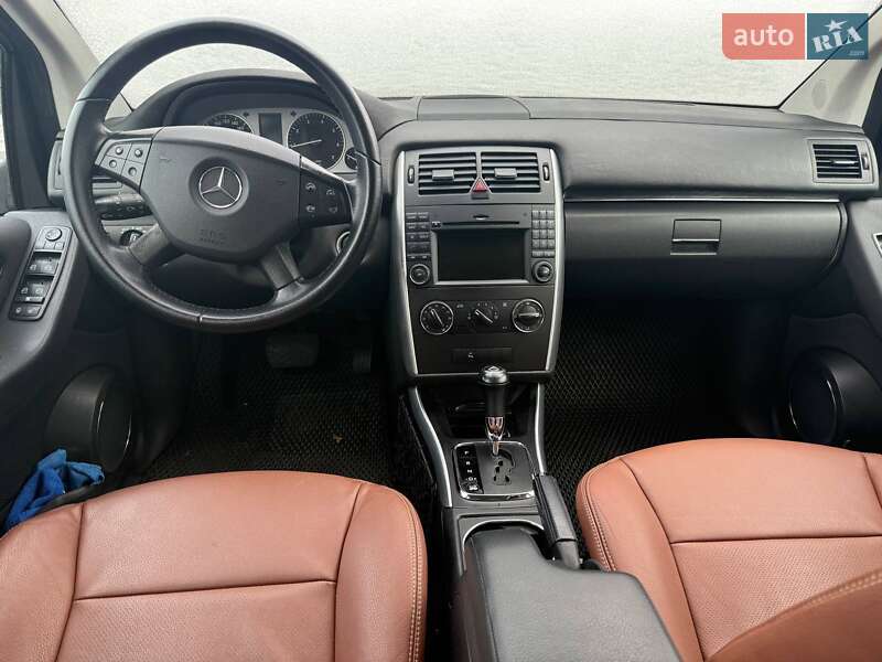 Хетчбек Mercedes-Benz B-Class 2010 в Києві фото 14 Хетчбек Mercedes-Benz B-Class 2010 в Києві
