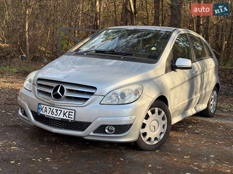 Хетчбек Mercedes-Benz B-Class 2010 в Києві фото 3 Хетчбек Mercedes-Benz B-Class 2010 в Києві