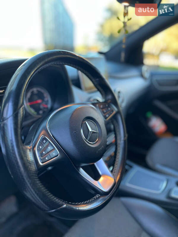 Хетчбек Mercedes-Benz B-Class 2015 в Львові