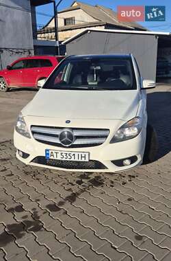 Хэтчбек Mercedes-Benz B-Class 2012 в Снятине