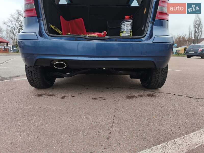 Хетчбек Mercedes-Benz B-Class 2010 в Києві фото 17 Хетчбек Mercedes-Benz B-Class 2010 в Києві