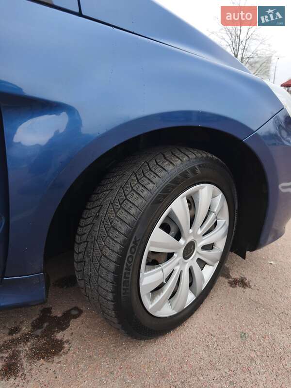 Хетчбек Mercedes-Benz B-Class 2010 в Києві фото 32 Хетчбек Mercedes-Benz B-Class 2010 в Києві