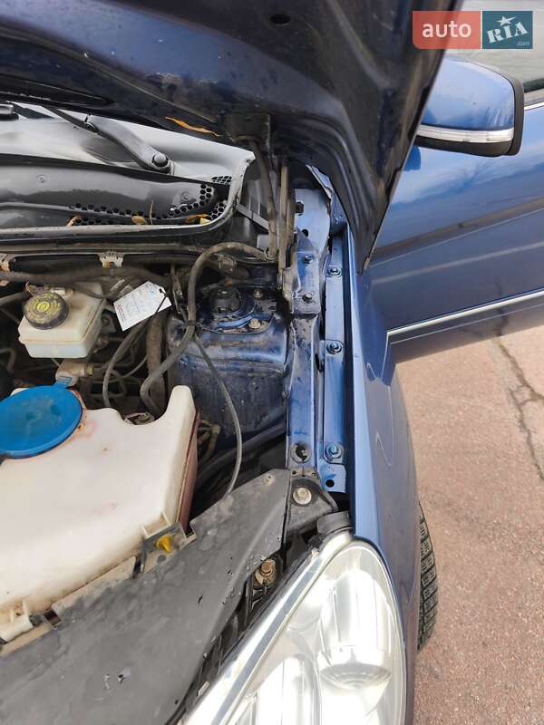 Хетчбек Mercedes-Benz B-Class 2010 в Києві фото 51 Хетчбек Mercedes-Benz B-Class 2010 в Києві