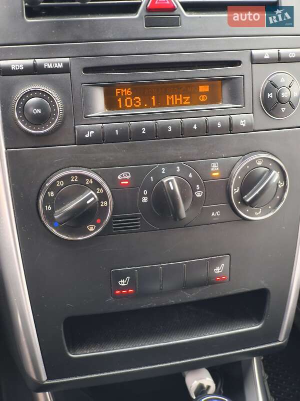 Хетчбек Mercedes-Benz B-Class 2010 в Києві фото 55 Хетчбек Mercedes-Benz B-Class 2010 в Києві