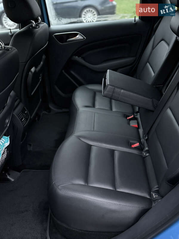 Хэтчбек Mercedes-Benz B-Class 2014 в Виннице