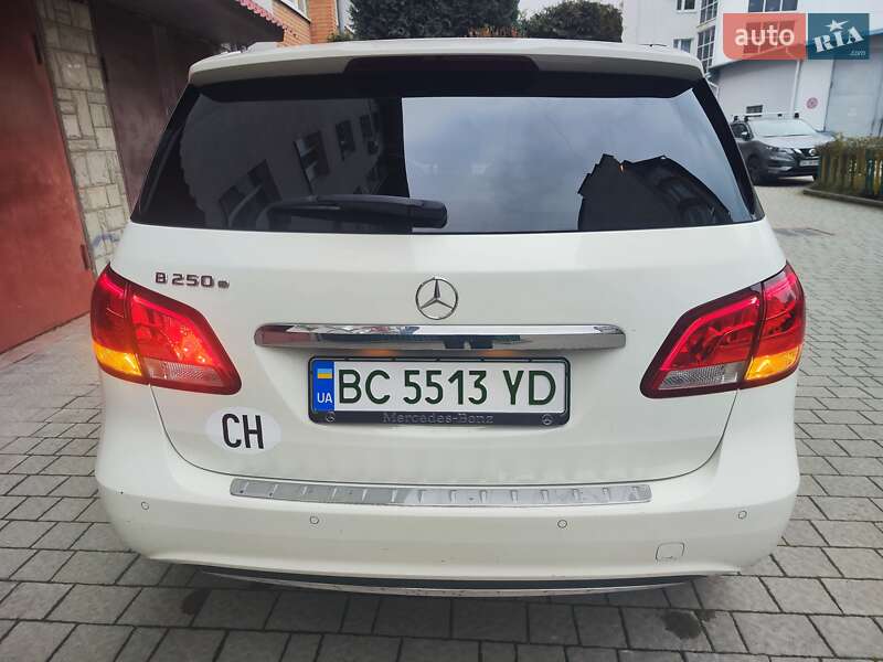 Хетчбек Mercedes-Benz B-Class 2016 в Львові