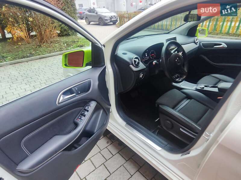 Хетчбек Mercedes-Benz B-Class 2016 в Львові