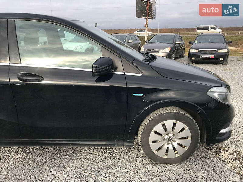Хетчбек Mercedes-Benz B-Class 2017 в Львові фото 7 Хетчбек Mercedes-Benz B-Class 2017 в Львові