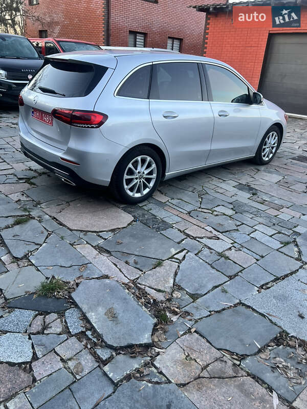 Хэтчбек Mercedes-Benz B-Class 2019 в Коростене
