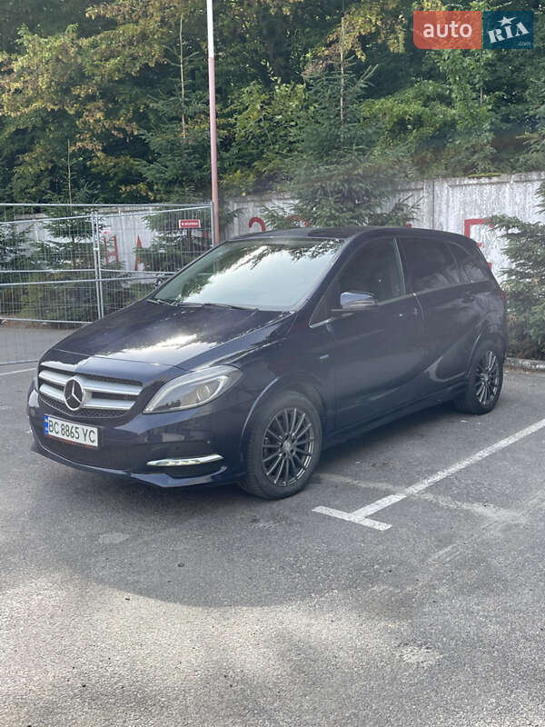 Хетчбек Mercedes-Benz B-Class 2017 в Львові