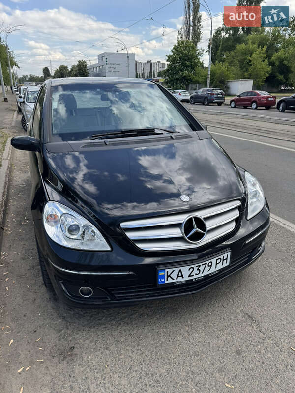 Хэтчбек Mercedes-Benz B-Class 2006 в Киеве фото 3 Хэтчбек Mercedes-Benz B-Class 2006 в Киеве