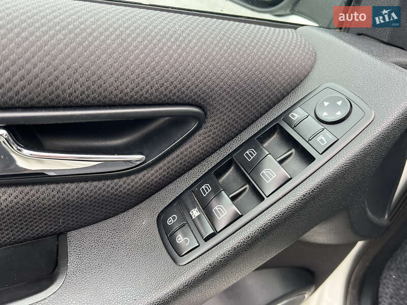 Хэтчбек Mercedes-Benz B-Class 2010 в Николаеве фото 9 Хэтчбек Mercedes-Benz B-Class 2010 в Николаеве