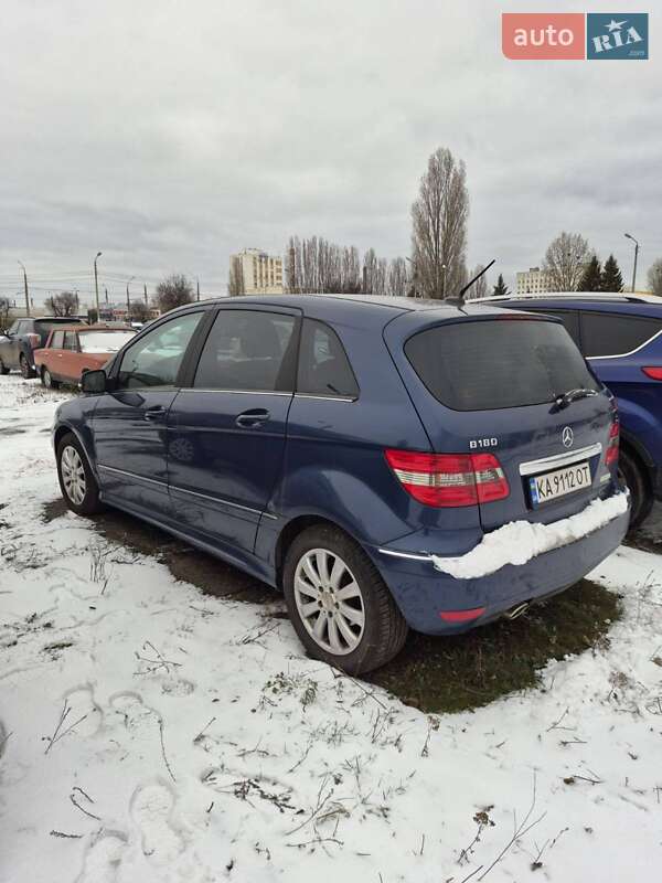 Хэтчбек Mercedes-Benz B-Class 2010 в Черкассах фото 3 Хэтчбек Mercedes-Benz B-Class 2010 в Черкассах
