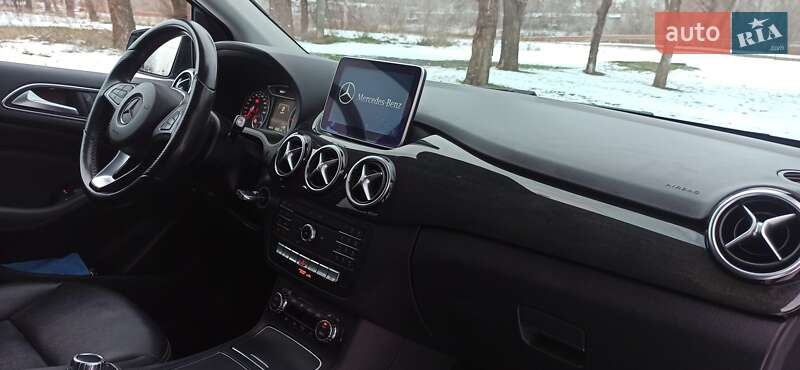 Хэтчбек Mercedes-Benz B-Class 2015 в Кривом Роге