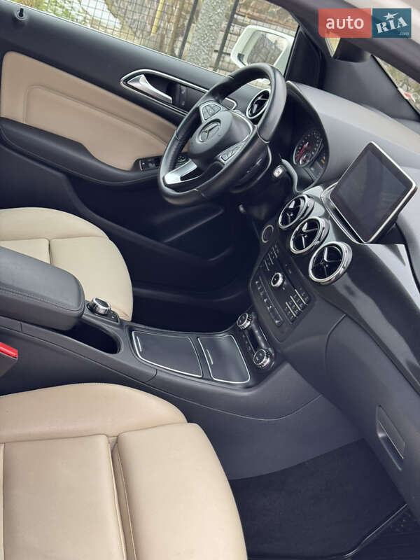 Хэтчбек Mercedes-Benz B-Class 2016 в Дрогобыче