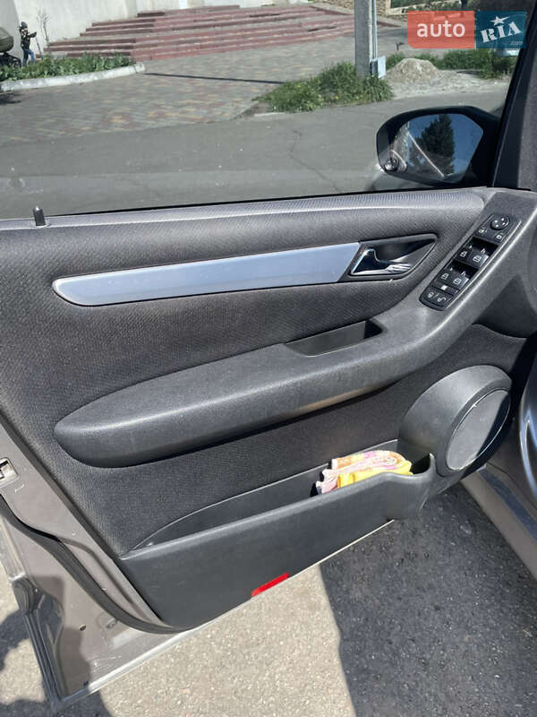 Хэтчбек Mercedes-Benz B-Class 2007 в Южном