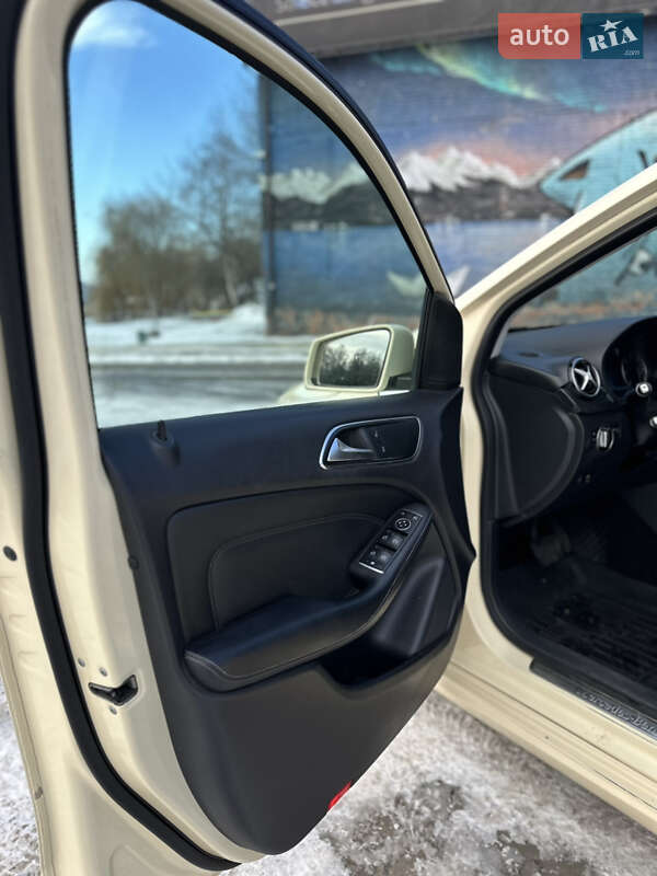 Хетчбек Mercedes-Benz B-Class 2014 в Луцьку фото 13 Хетчбек Mercedes-Benz B-Class 2014 в Луцьку