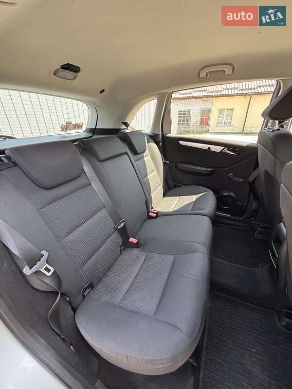 Хэтчбек Mercedes-Benz B-Class 2005 в Остроге