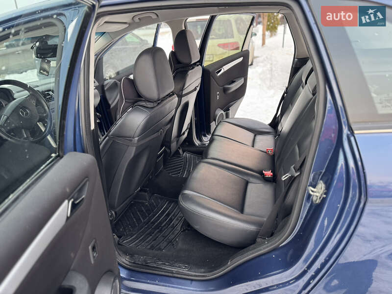 Хэтчбек Mercedes-Benz B-Class 2011 в Вараше