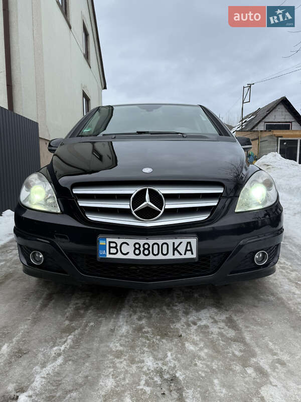 Mercedes-Benz B-Class 2010