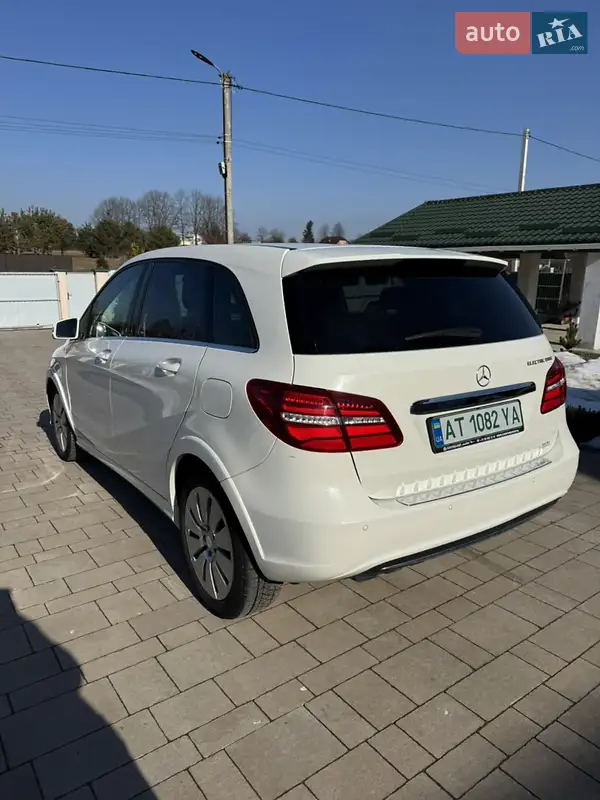 Mercedes-Benz B-Class 2015 VIN WDD2428901J005399 фото оголошення 7 з 31