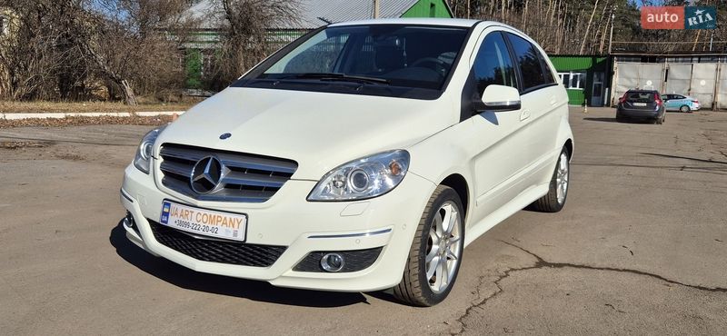 Mercedes-Benz B-Class 2011