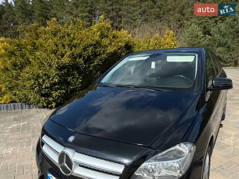 Mercedes-Benz B-Class 2012