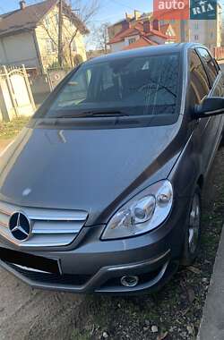 Хэтчбек Mercedes-Benz B-Class 2010 в Ивано-Франковске