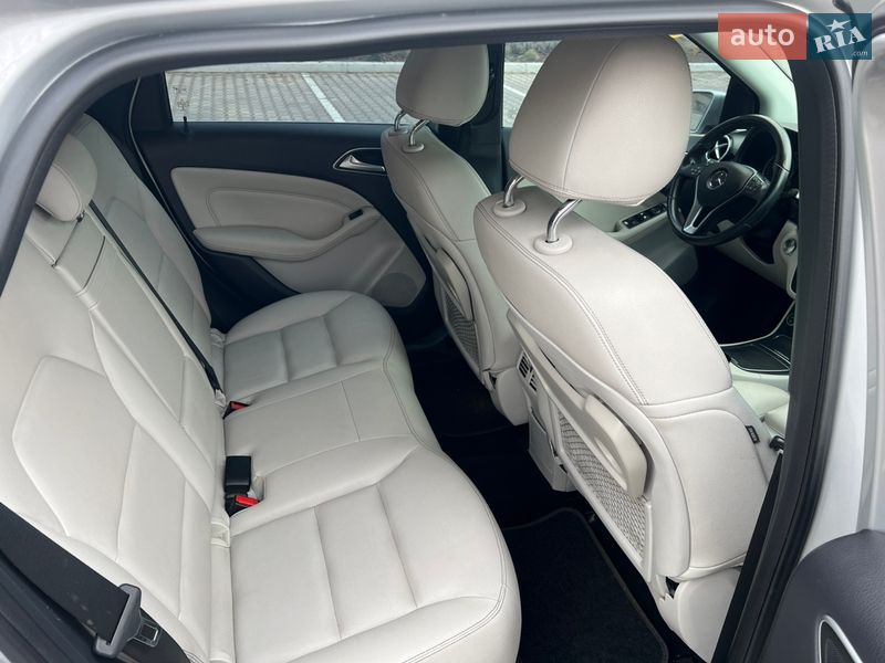 Хэтчбек Mercedes-Benz B-Class 2016 в Софиевской Борщаговке