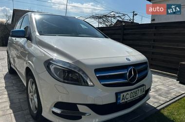 Хетчбек Mercedes-Benz B-Class 2016 в Дубні