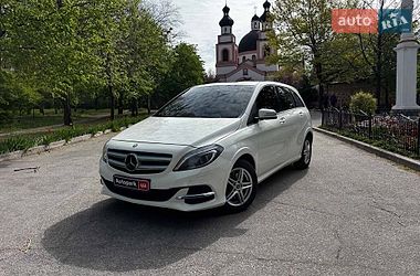 Хэтчбек Mercedes-Benz B-Class 2015 в Запорожье