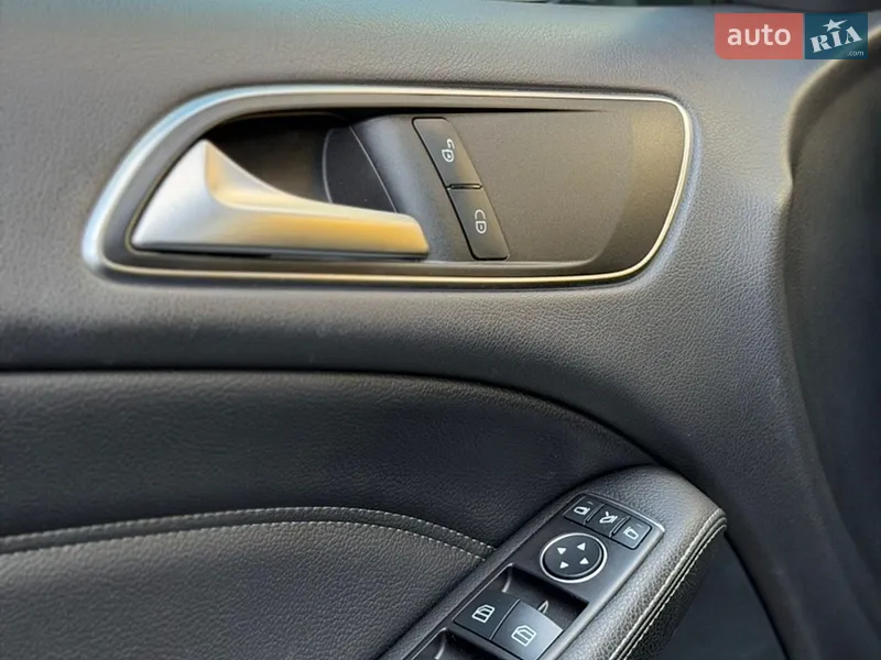 Mercedes-Benz B-Class 2015 VIN WDD2428901J007744 фото оголошення 11 з 45