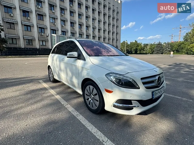 Mercedes-Benz B-Class 2015 VIN WDDVP9AB3FJ006325 фото оголошення 39 з 62