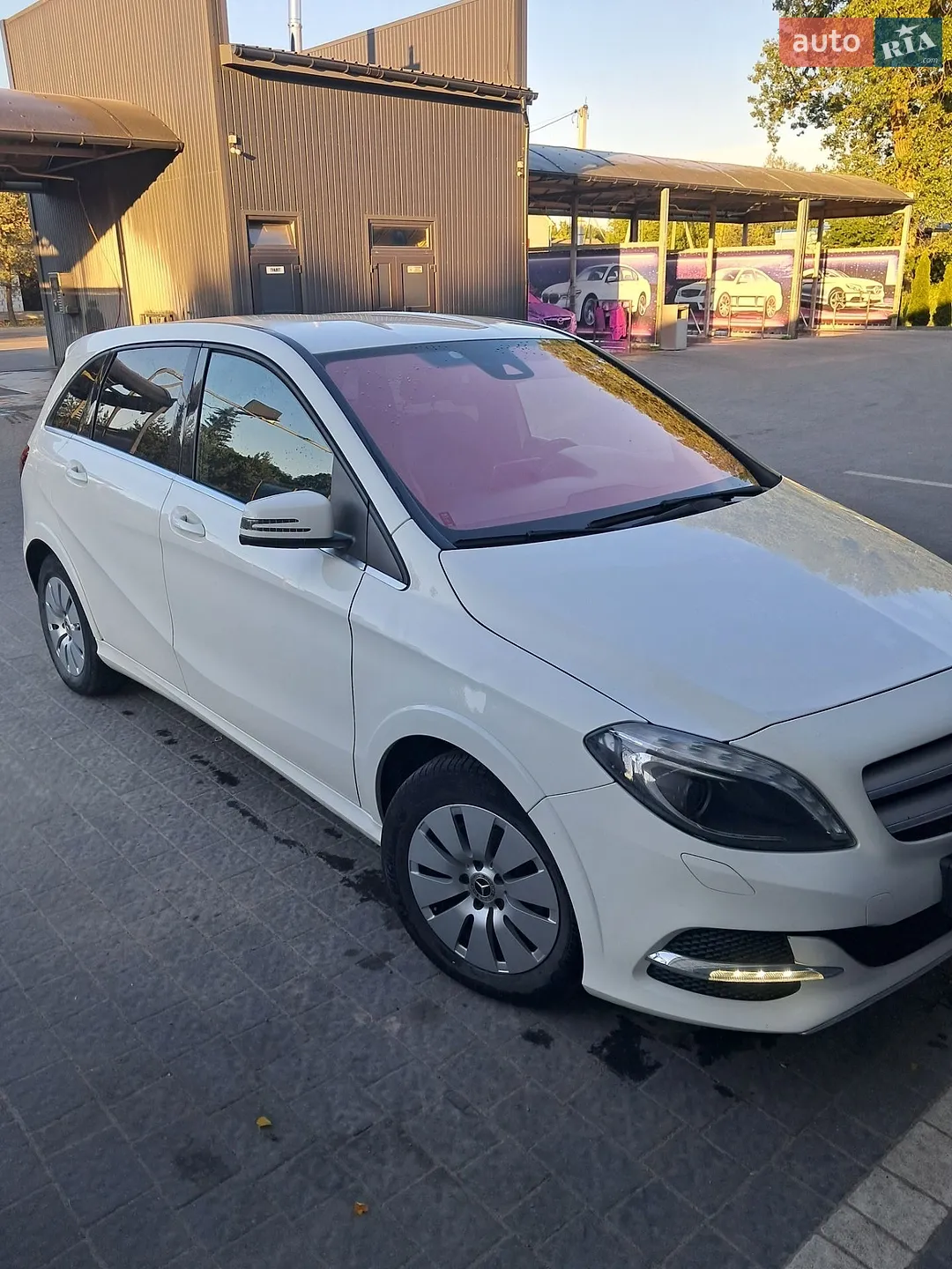 Mercedes-Benz B-Class 2015 VIN WDD2428901J007070 фото оголошення 12 з 16