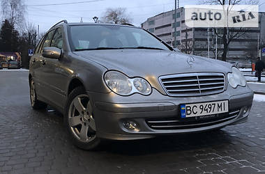 Унiверсал Mercedes-Benz C 180 2004 в Львові